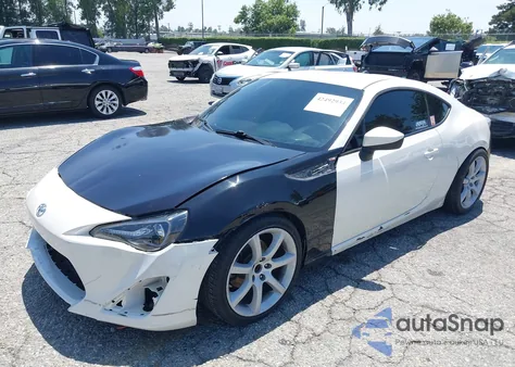 2014 Scion Fr-S z USA, uszkodzony, nr VIN JF1ZNAA15E8706837